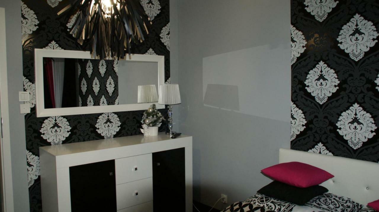 Apartament Glamour 24H Bialystok Bagian luar foto